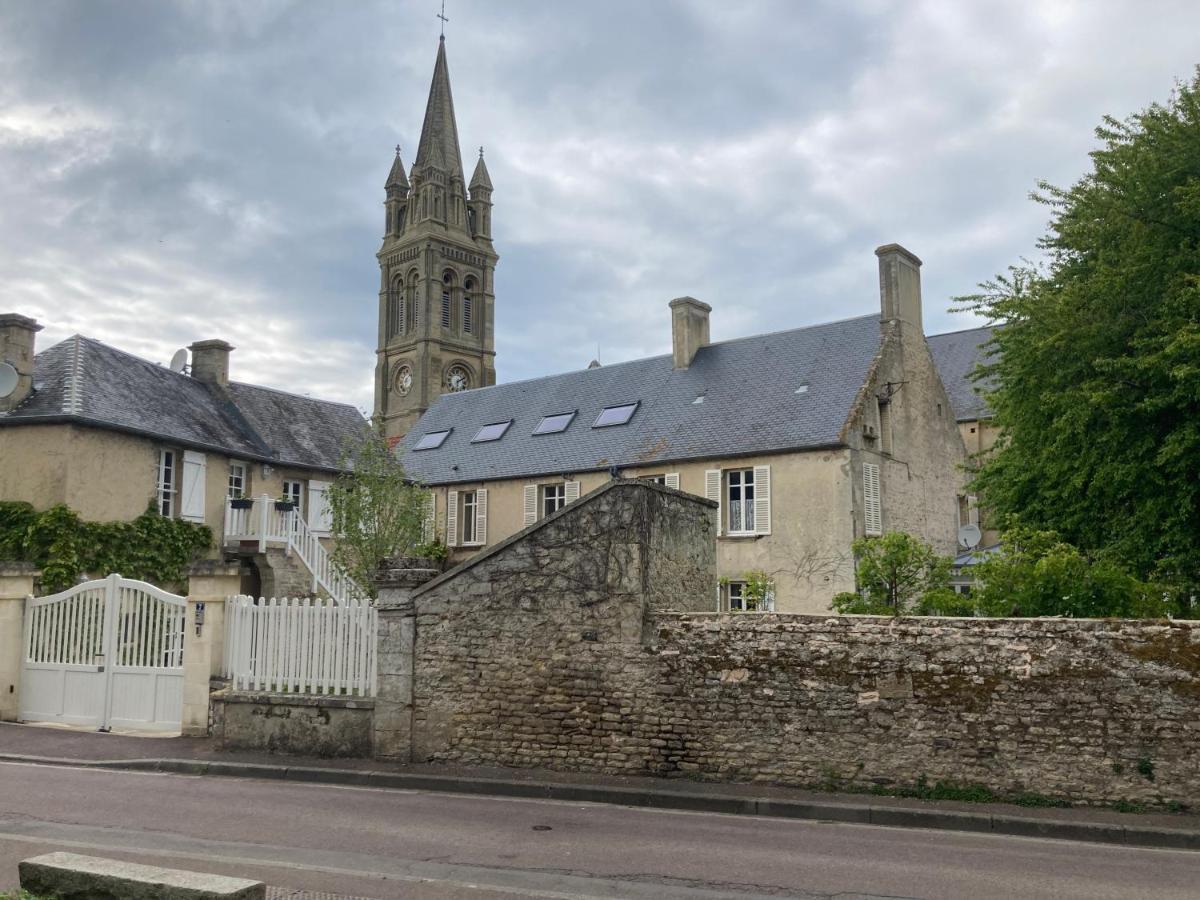 Le Clos De L'Eglise Arromanches-les-Bains Exterior photo